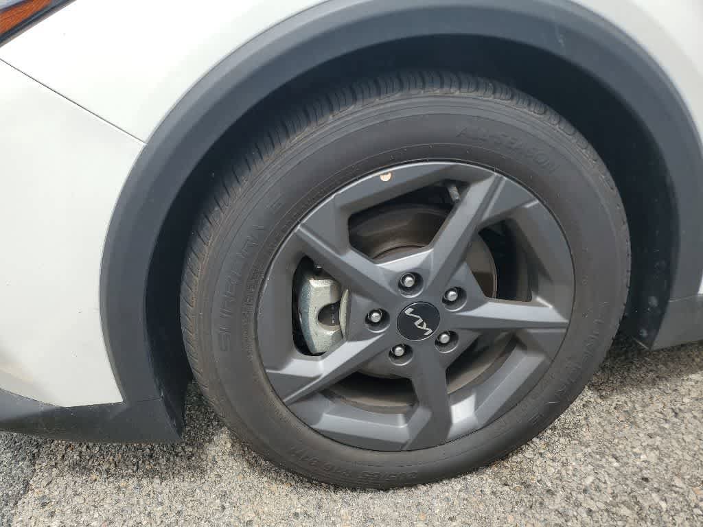Used 2025 Kia K4 FWD image 2