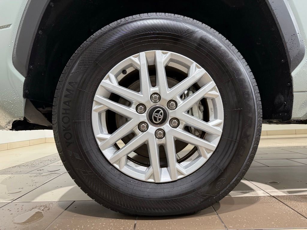 Used 2025 Toyota Tundra SR5 w/ SR5 Convenience Package image 9