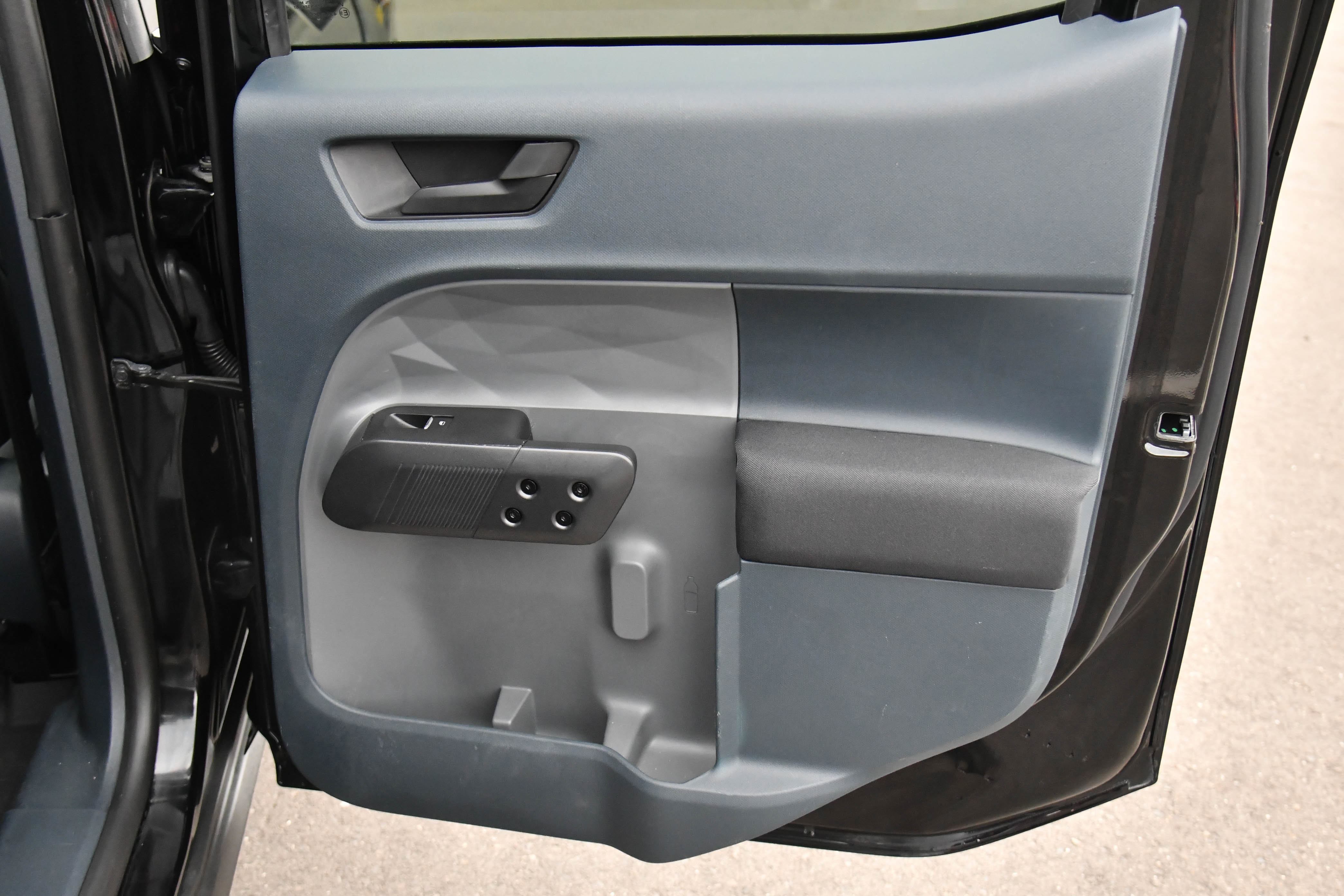 Used 2022 Ford Maverick XL FWD image 43