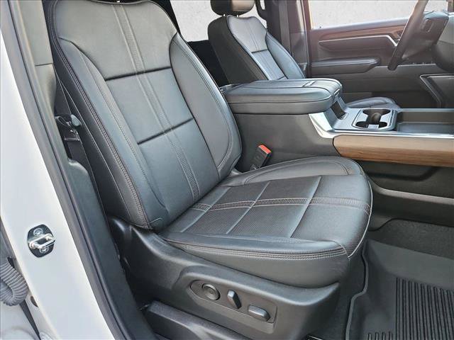 Used 2024 Chevrolet Silverado 2500 High Country w/ High Country Premium Package AWD/4WD image 20