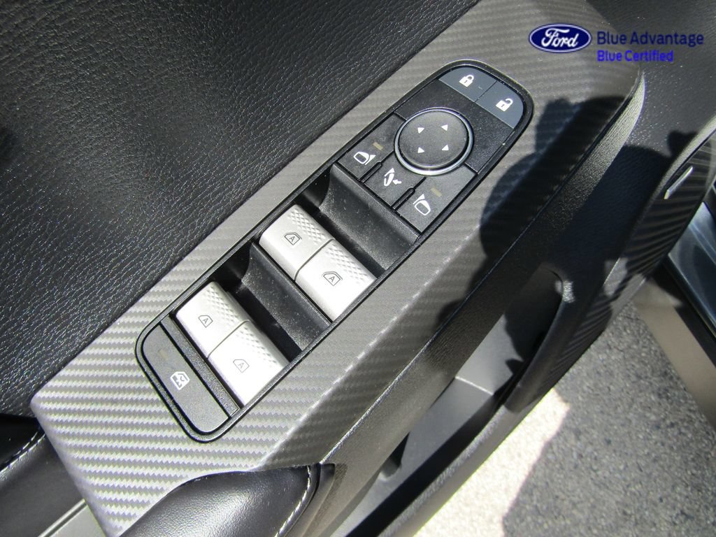 Used 2025 Mitsubishi Outlander SEL AWD/4WD image 17