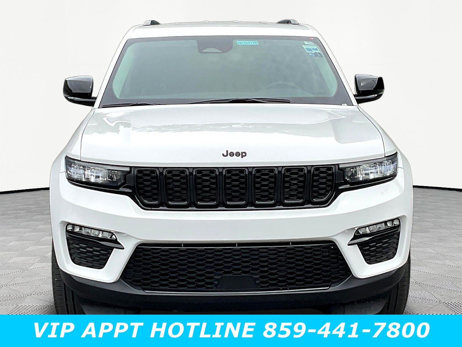 Used 2023 Jeep Grand Cherokee Limited w/ Black Appearance Package AWD/4WD image 2