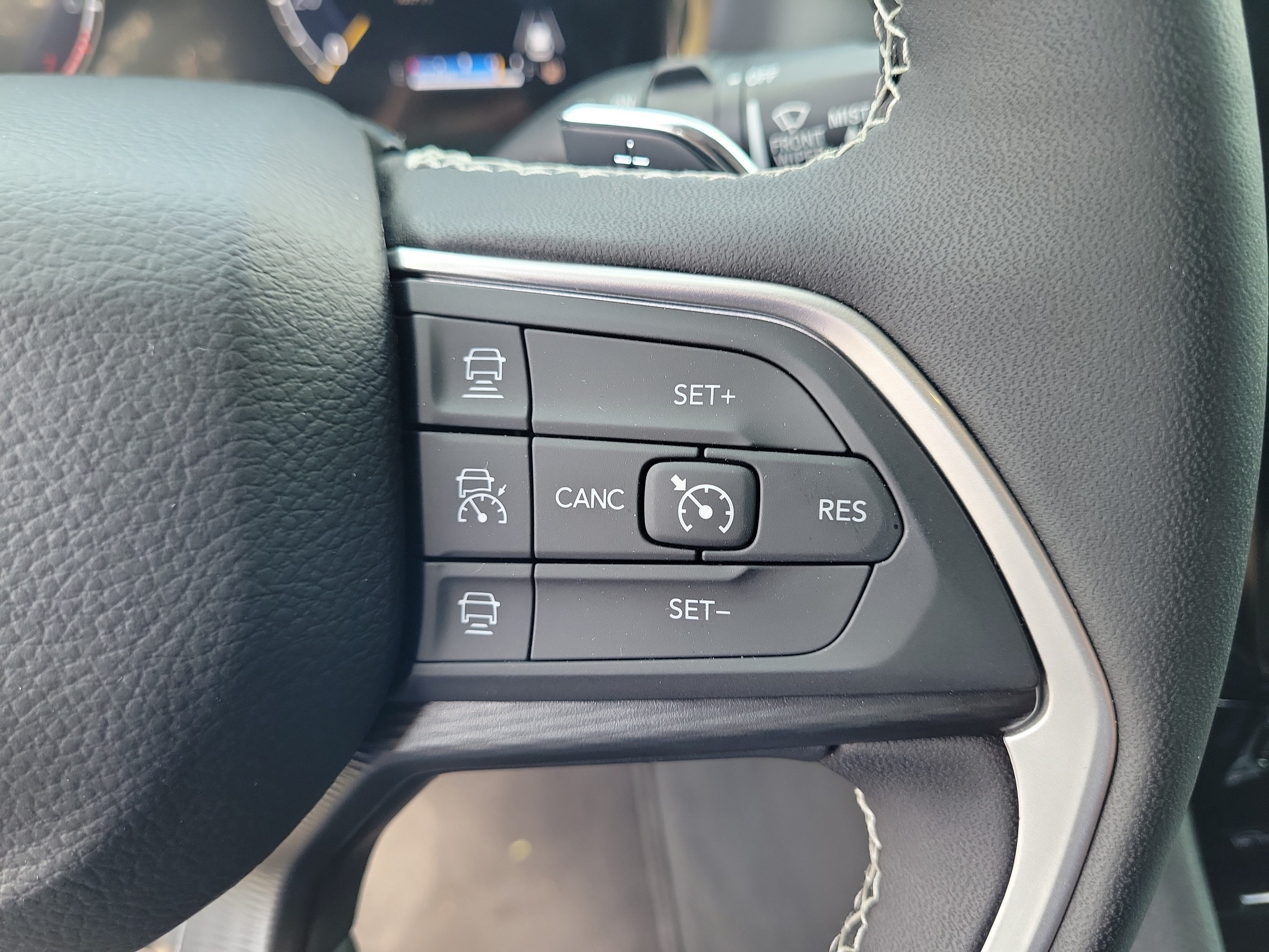 Used 2026 Jeep Grand Cherokee L 2WD image 21