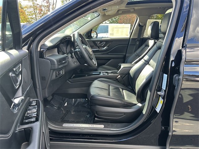 Certified 2023 Lincoln Corsair Reserve w/ Equipment Group 201A image 19