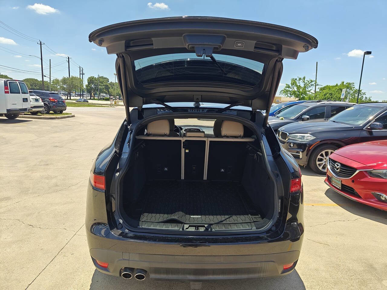 Used 2018 Jaguar F-PACE Premium AWD/4WD image 6