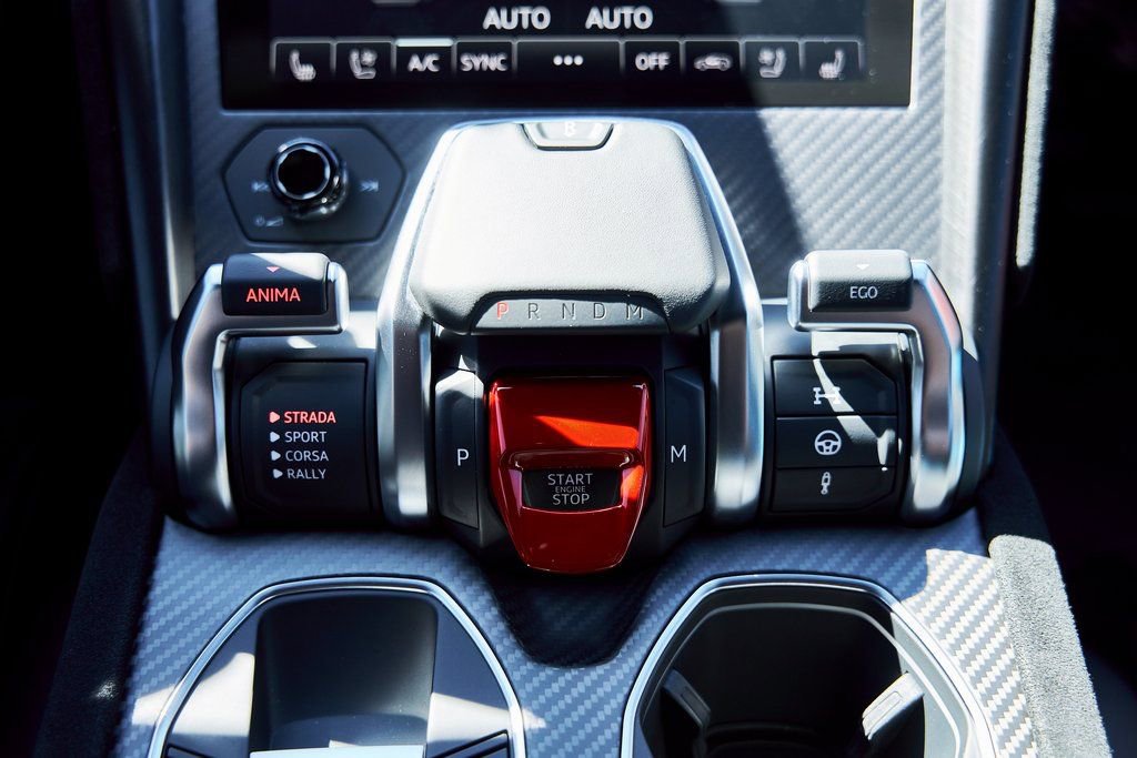 Used 2024 Lamborghini Urus Performante image 79