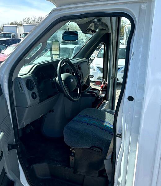 Used 2019 Ford E-350 and Econoline 350 Super Duty w/ Shuttle Bus Prep Package RWD image 10