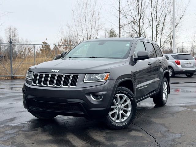 Used 2014 Jeep Grand Cherokee Laredo w/ 18" Wheel & 8.4" Radio Group
