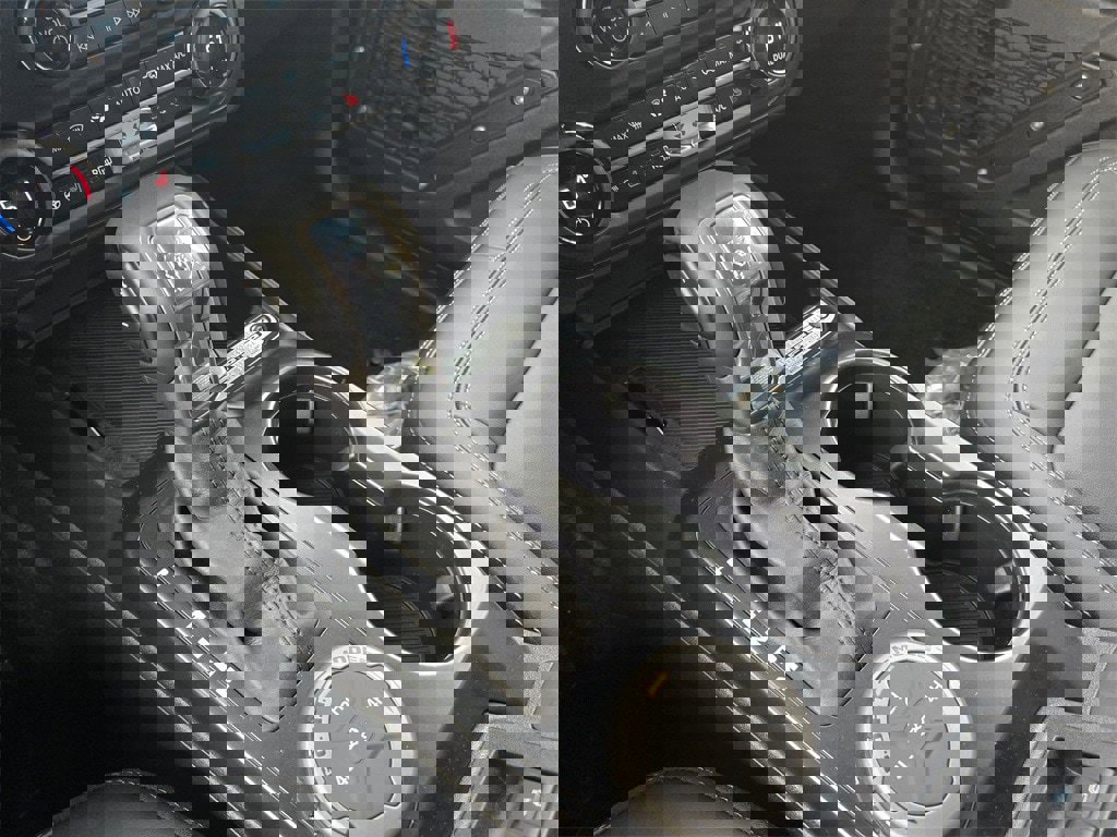 New 2025 Ford Bronco Outer Banks w/ Black Appearance Package image 20