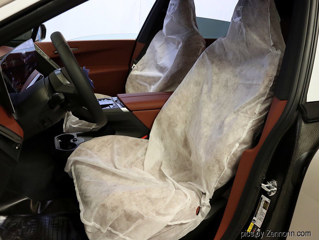 Used 2026 BMW iX xDrive45 image 11