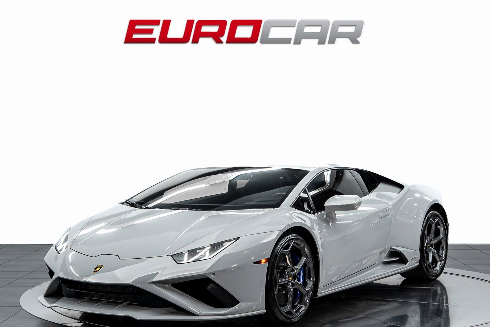 Used 2023 Lamborghini Huracan EVO image 1