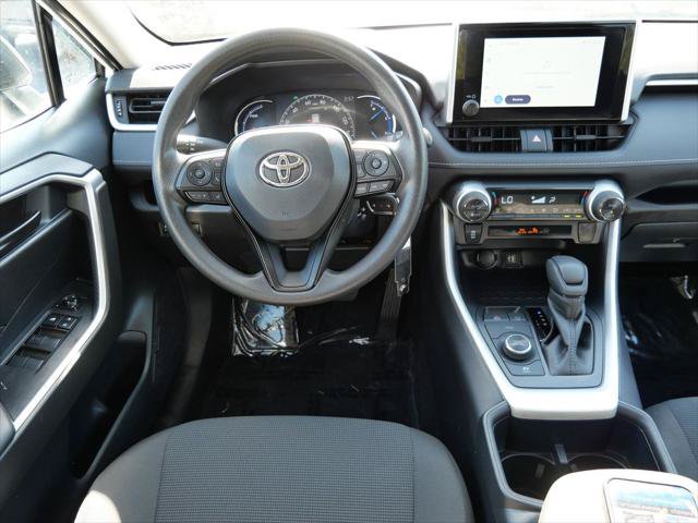 Certified 2025 Toyota RAV4 LE AWD/4WD image 12