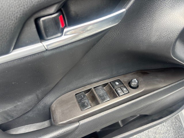 Used 2023 Toyota Camry SE AWD/4WD image 11