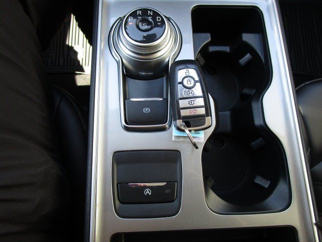 Used 2024 Ford Edge SEL w/ Convenience Package AWD/4WD image 20
