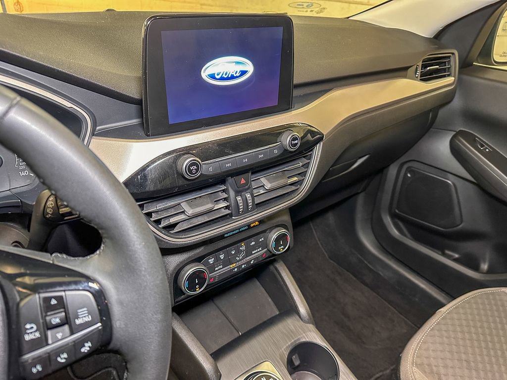 Certified 2022 Ford Escape SE w/ Convenience Package image 41