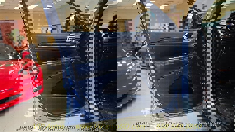 Used 2014 Jeep Grand Cherokee Limited w/ Luxury Group II image 11