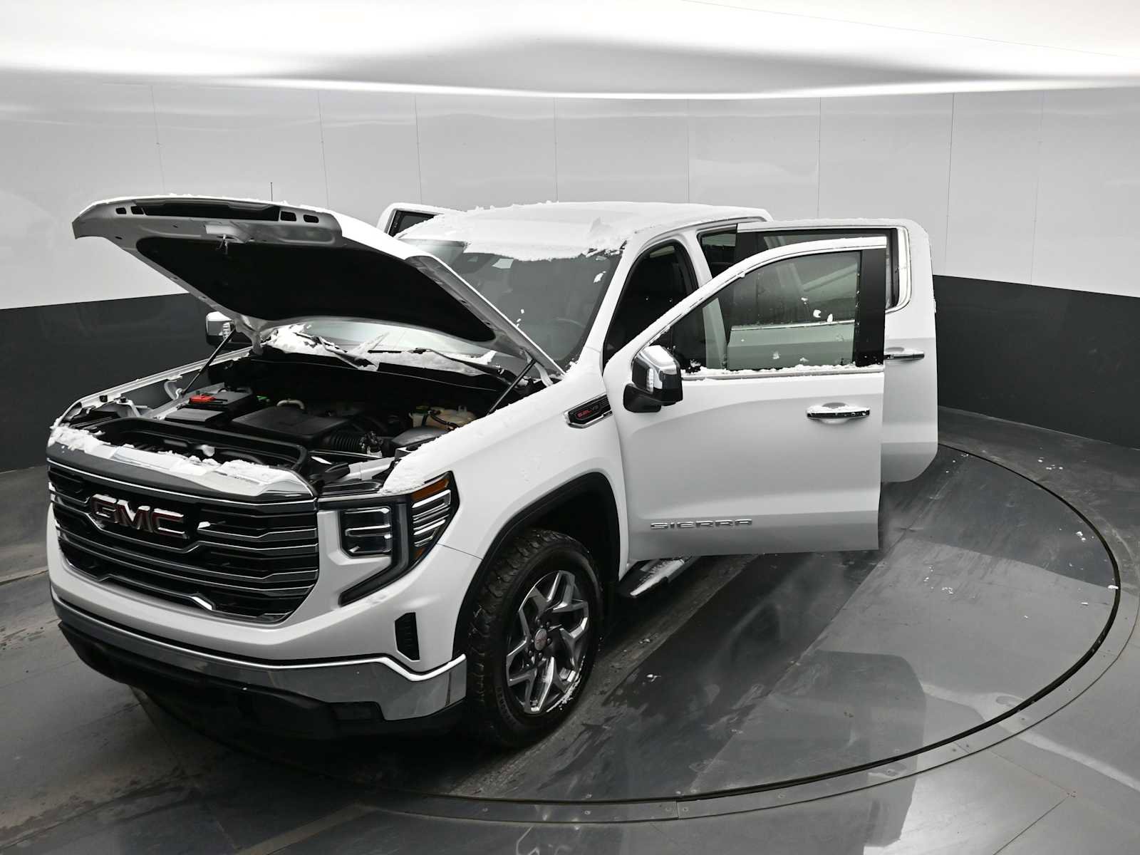 Used 2023 GMC Sierra 1500 SLT w/ SLT Convenience Package image 41