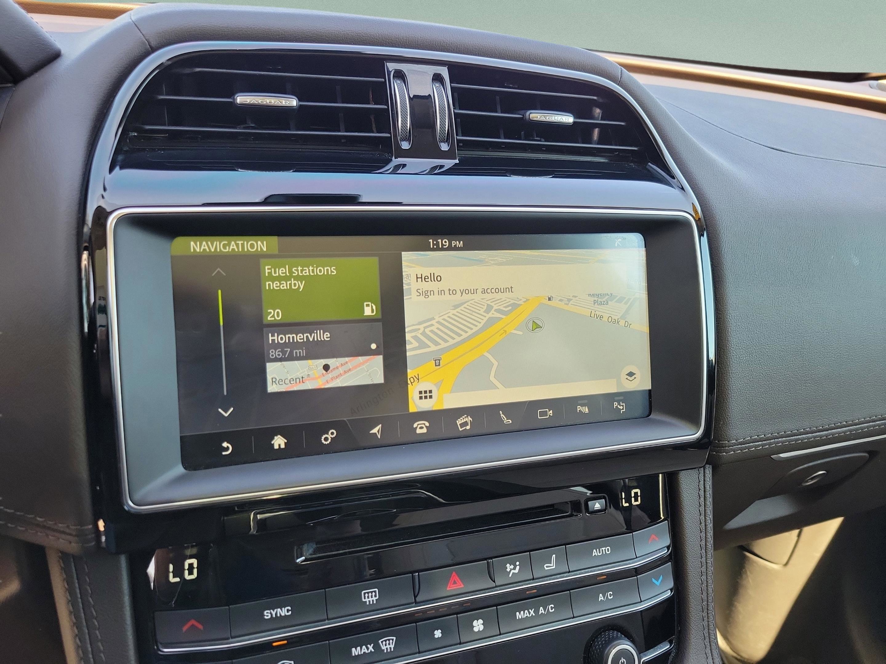 Used 2020 Jaguar F-PACE Prestige image 17