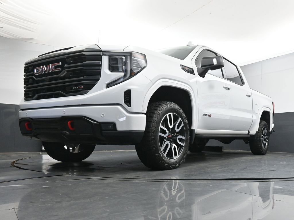 Used 2024 GMC Sierra 1500 AT4 w/ Technology Package AWD/4WD image 35