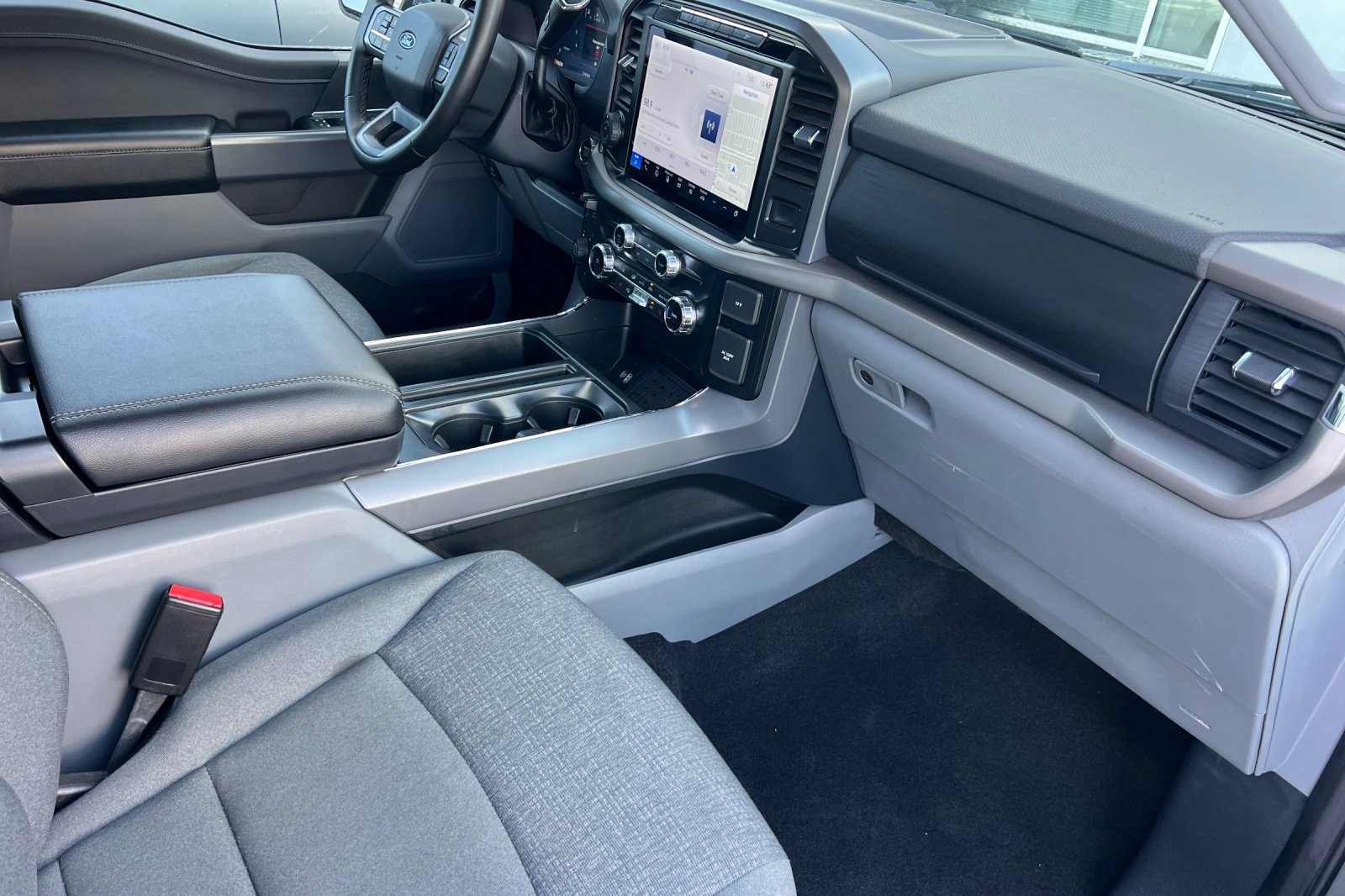 Used 2024 Ford F150 XLT w/ Equipment Group 302A MID image 15