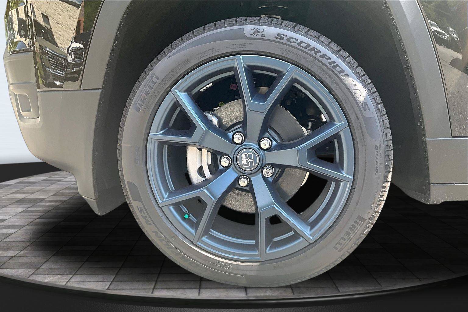 New 2026 Jeep Cherokee Limited AWD/4WD image 12