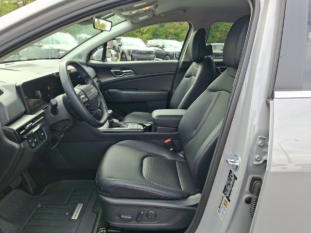 Certified 2026 Kia Sportage EX FWD image 13