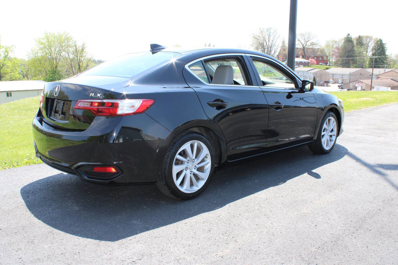 Used 2017 Acura ILX image 3
