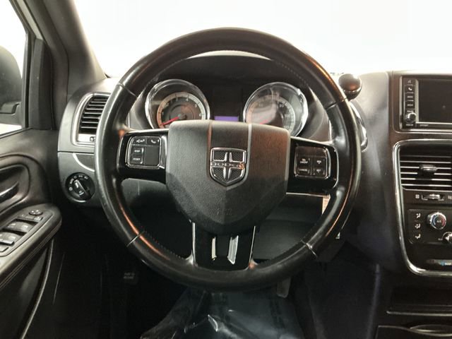 Used 2020 Dodge Grand Caravan SE FWD image 26