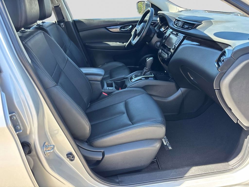 Certified 2022 Nissan Rogue Sport SL AWD/4WD image 14