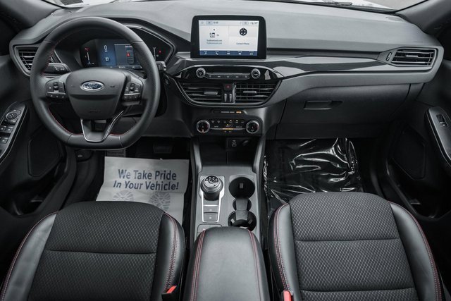 Used 2025 Ford Escape ST-Line image 23