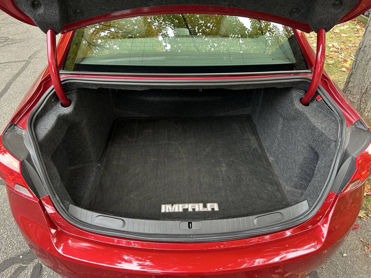 Used 2014 Chevrolet Impala LT w/ Convenience Package FWD image 37