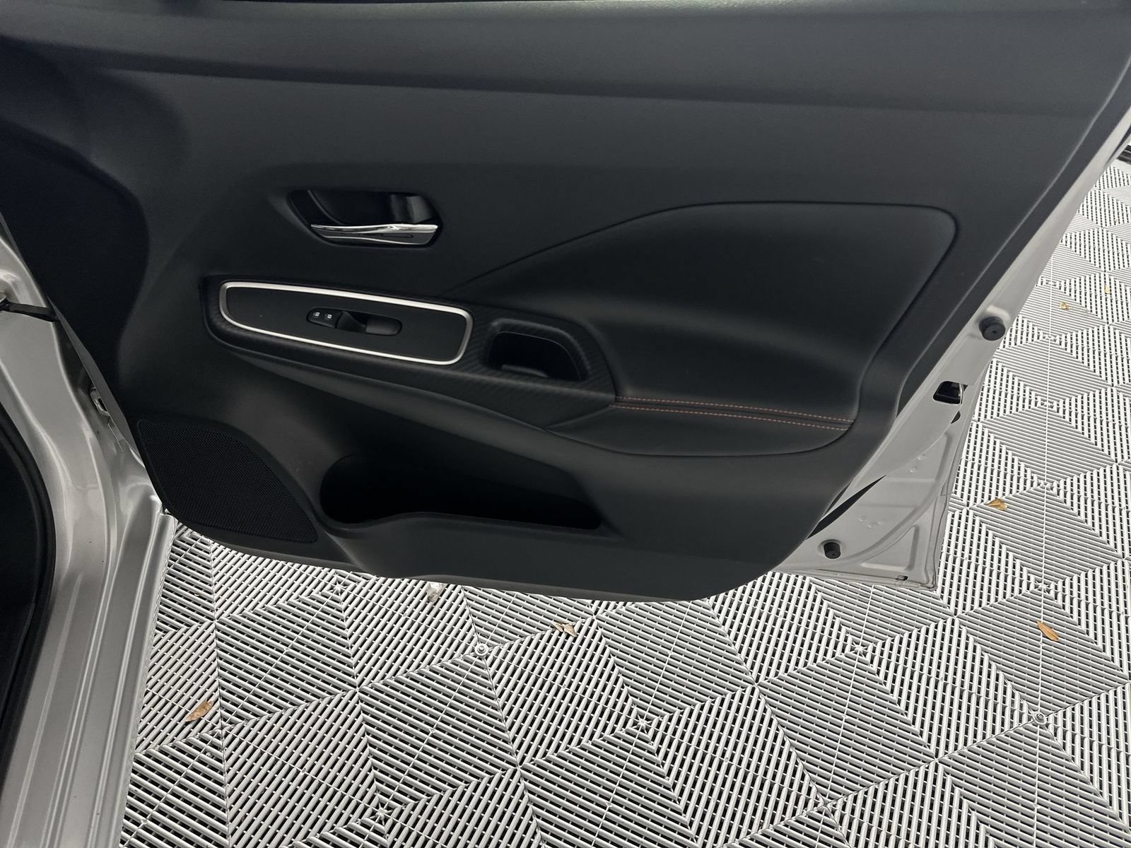Certified 2024 Nissan Versa SR w/ Trunk Package FWD image 32