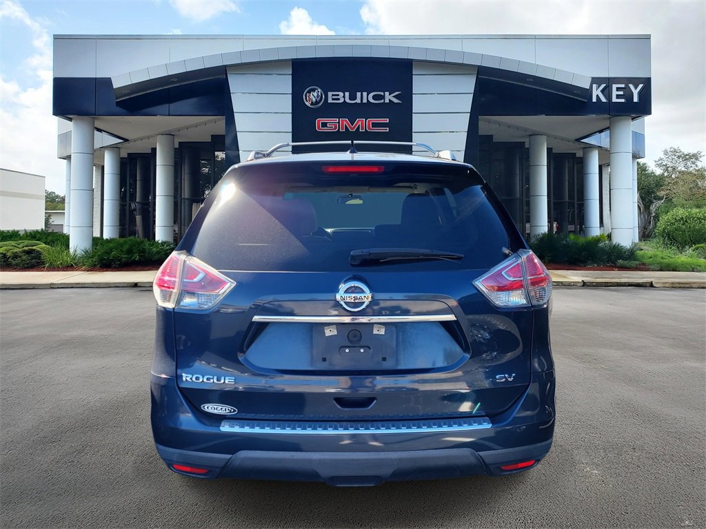 Used 2016 Nissan Rogue SV w/ SV Premium Package image 4