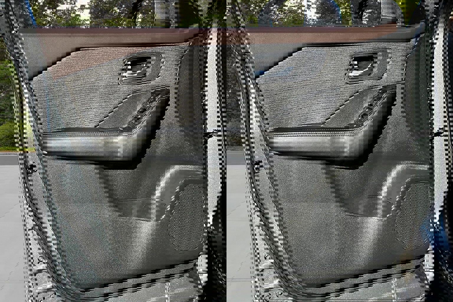 Used 2023 Nissan Rogue SV image 22