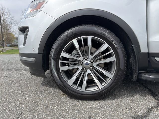 Used 2019 Ford Explorer Platinum image 26