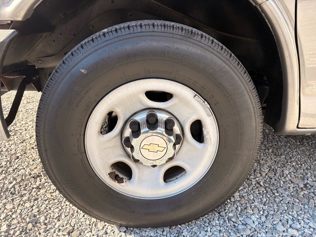 Used 2012 Chevrolet Express 3500 LT w/ LT Preferred Equipment Group image 9