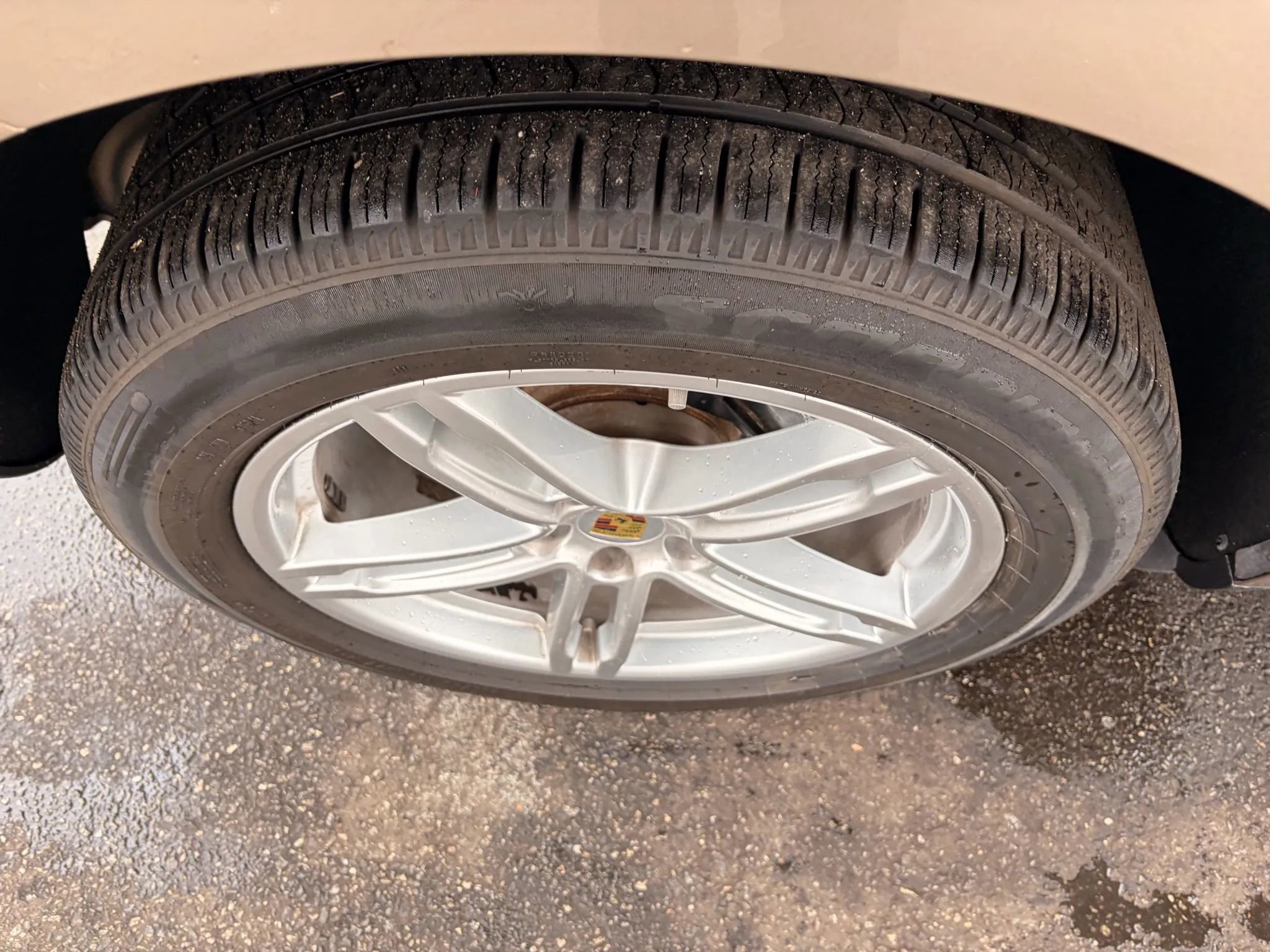 Used 2017 Porsche Macan image 90