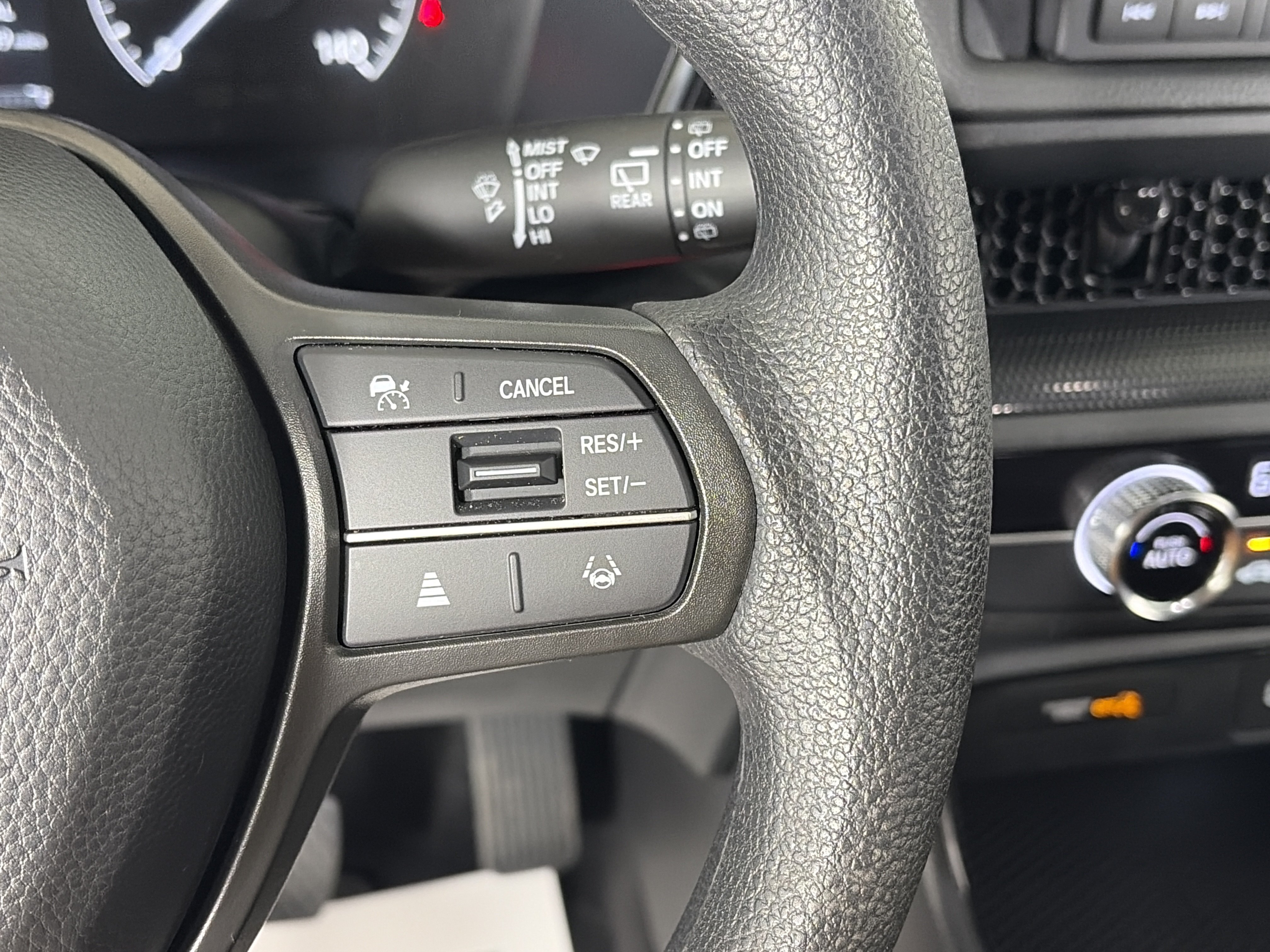 Used 2025 Honda CR-V LX image 27
