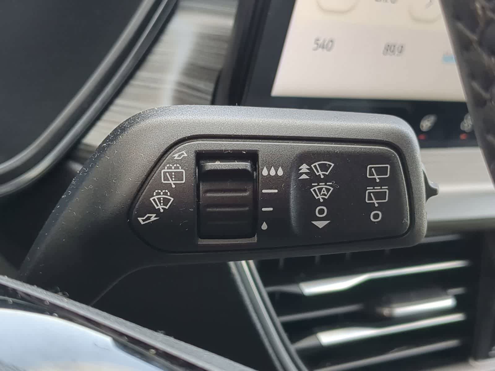 Used 2023 Ford Escape Platinum image 25