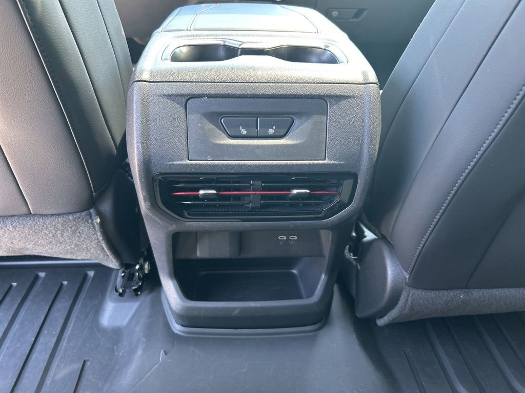 Used 2025 Chevrolet Silverado EV RST AWD/4WD image 24