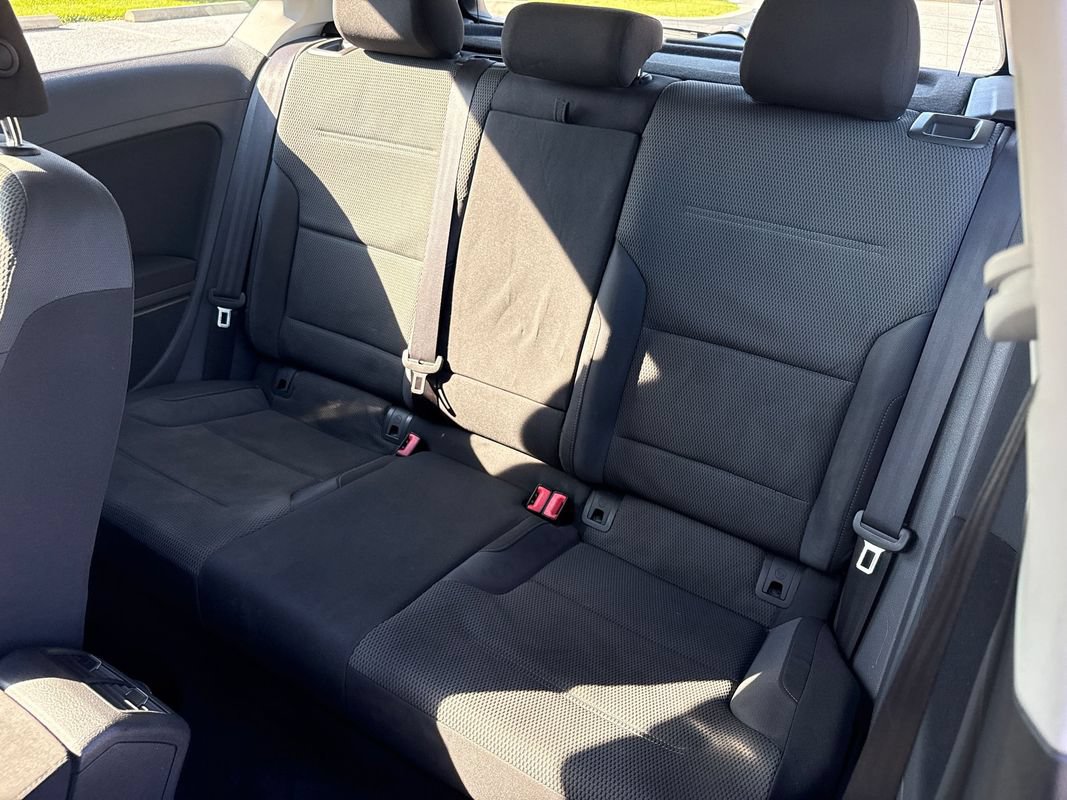 Used 2015 Volkswagen Golf Launch Edition FWD image 11