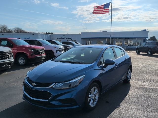 Used 2017 Chevrolet Cruze LT w/ Convenience Package FWD image 1