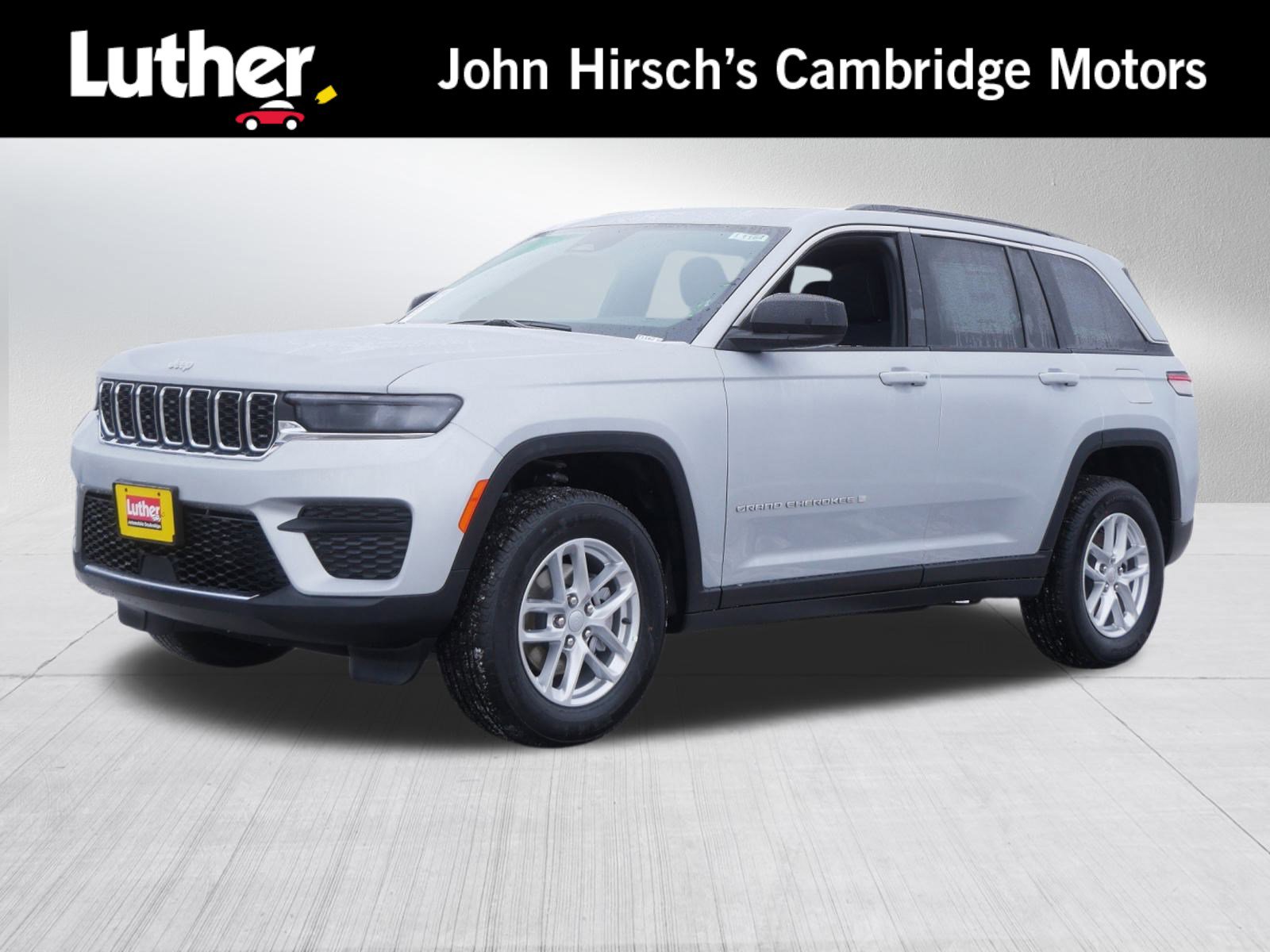 New 2025 Jeep Grand Cherokee Laredo X w/ Luxury Tech Group I image 1