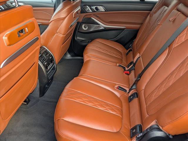 New 2026 BMW X7 M60i image 16