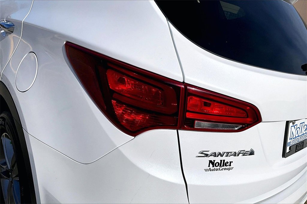 Used 2017 Hyundai Santa Fe Sport image 30