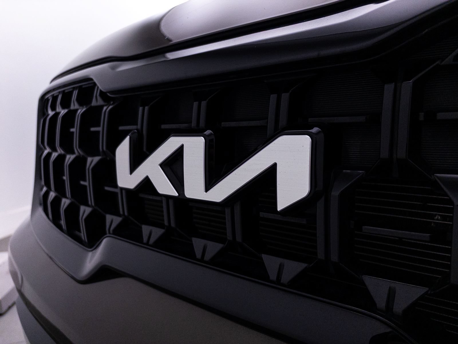 Certified 2024 Kia Telluride EX X-Line AWD/4WD image 2