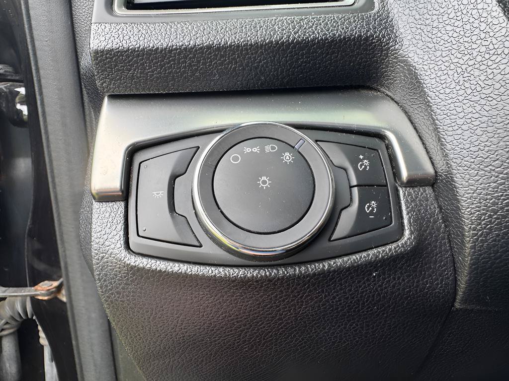 Used 2019 Ford Explorer XLT AWD/4WD image 23