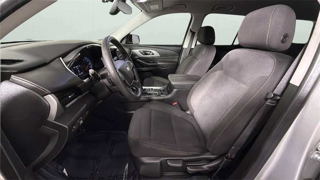 Used 2020 Chevrolet Traverse LS image 17