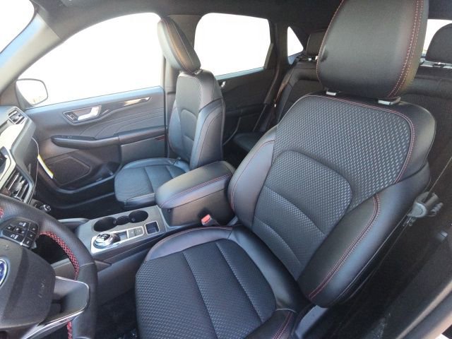 New 2026 Ford Escape ST-Line w/ Tech Pack #1 image 16