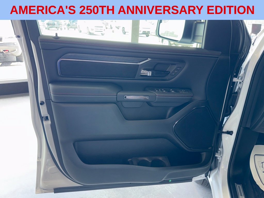 New 2026 RAM 1500 Laramie AWD/4WD image 15